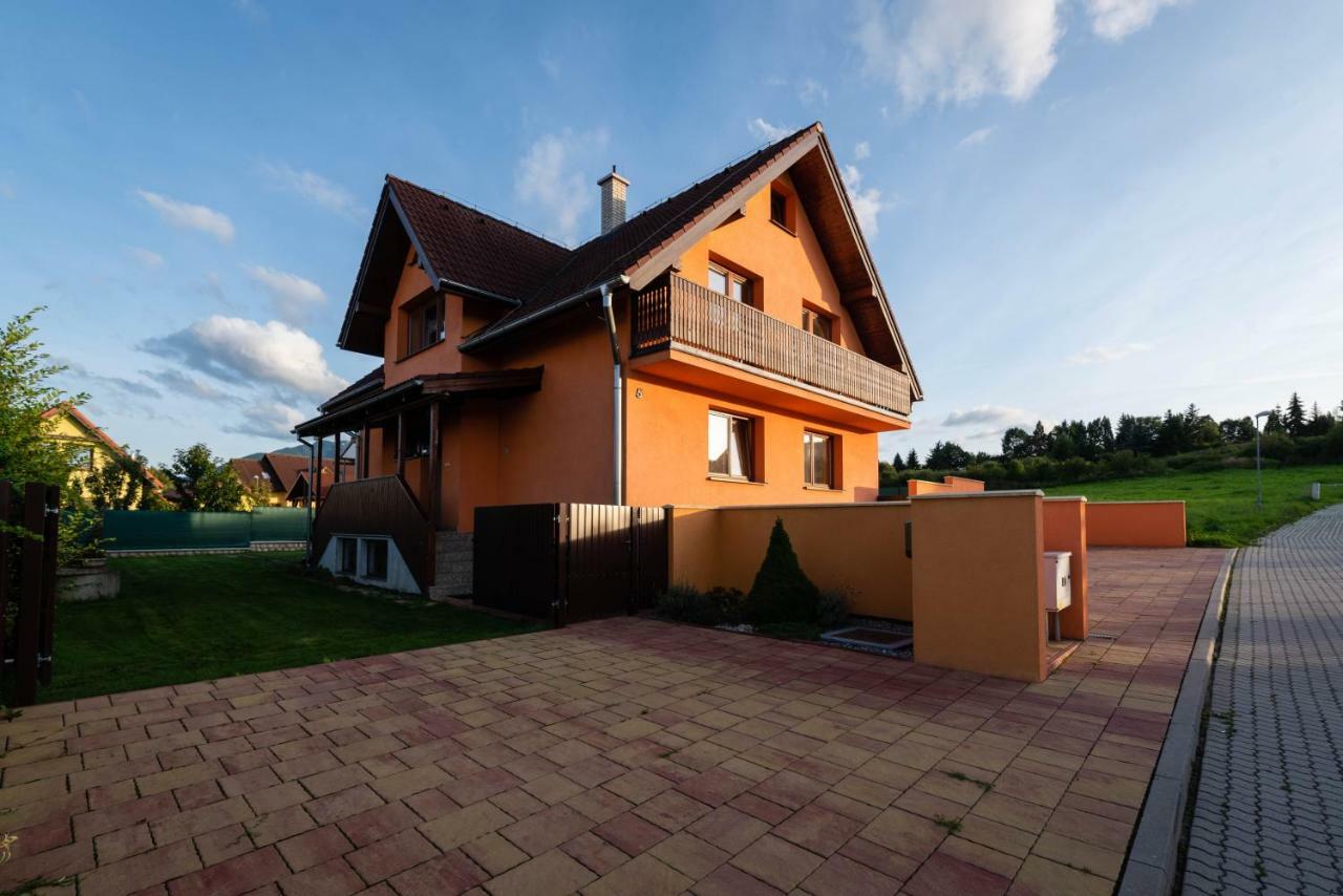 Villa Dam Liptovský Mikuláš Buitenkant foto