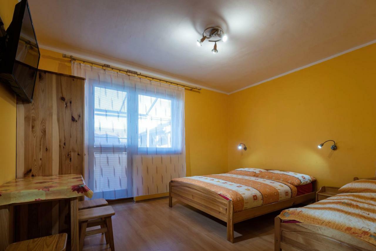 Villa Dam Liptovský Mikuláš Buitenkant foto