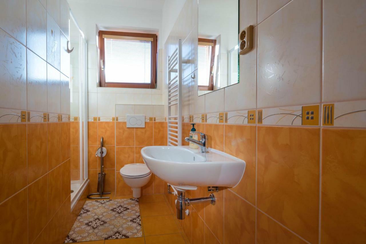 Villa Dam Liptovský Mikuláš Buitenkant foto